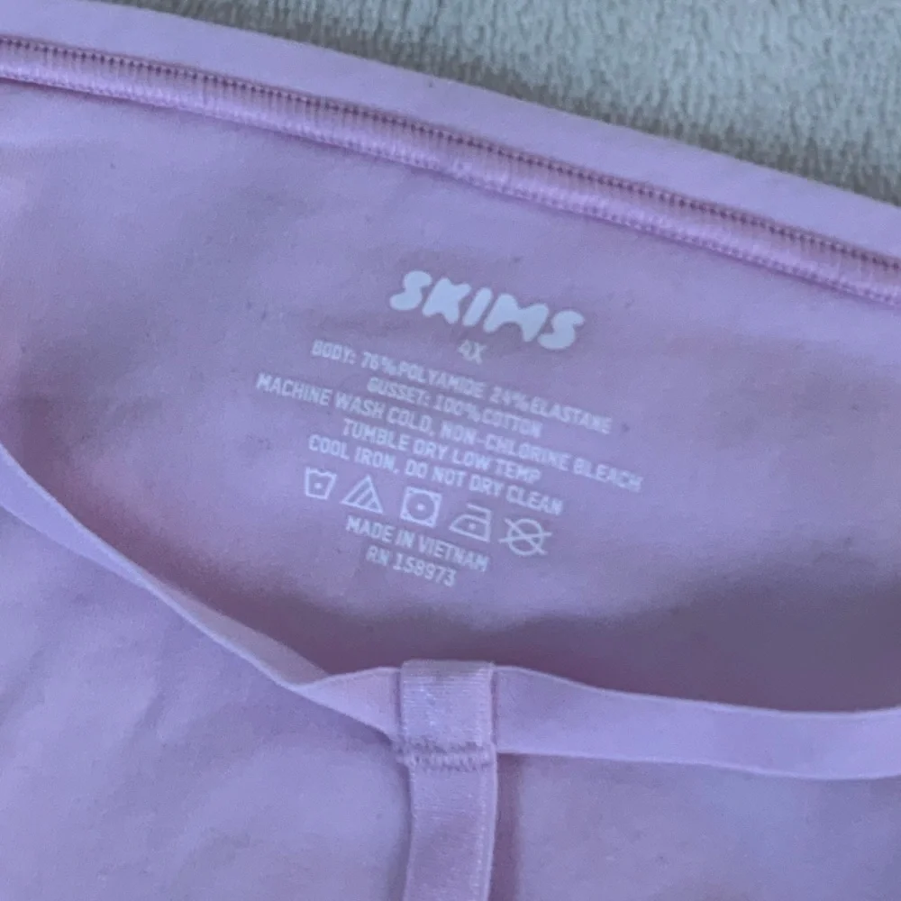 SKIMS Stretch Cotton G-String Thong - Picture 8 of 9